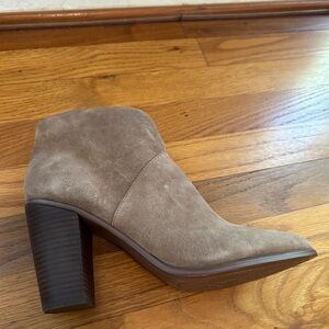 Brand new in box Vince Camuto Franell boots